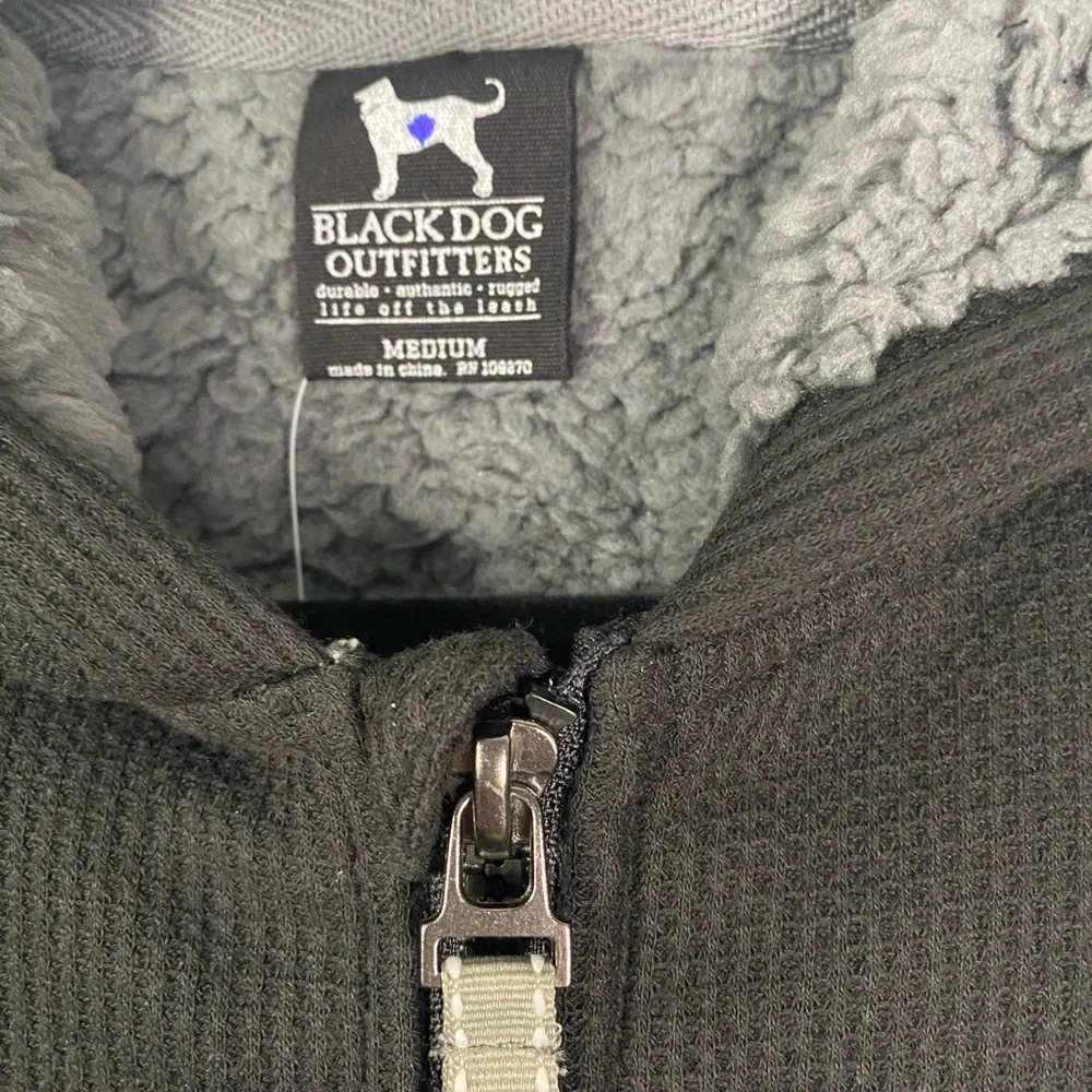 The Black Dog kids bonded hooded vest NWT